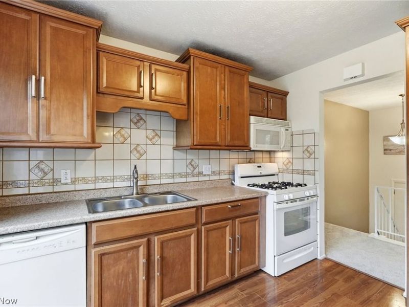 6638 Deer Court, Bedford Heights, OH 44146 Photo 11