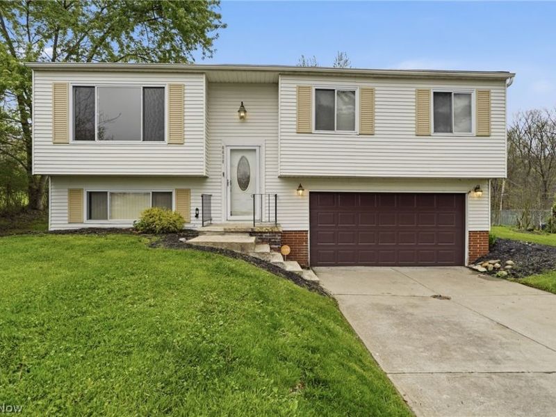 6638 Deer Court, Bedford Heights, OH 44146 Photo 2