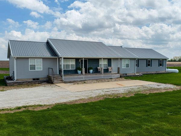 4322 N US RT 34, MENDOTA, IL 61342