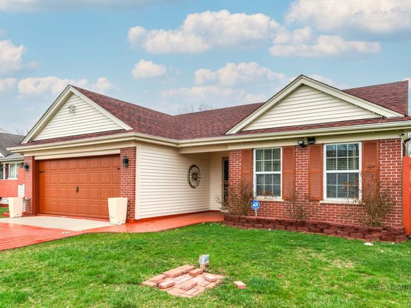 39806 Waterloo Drive , Beach Park, IL 60083