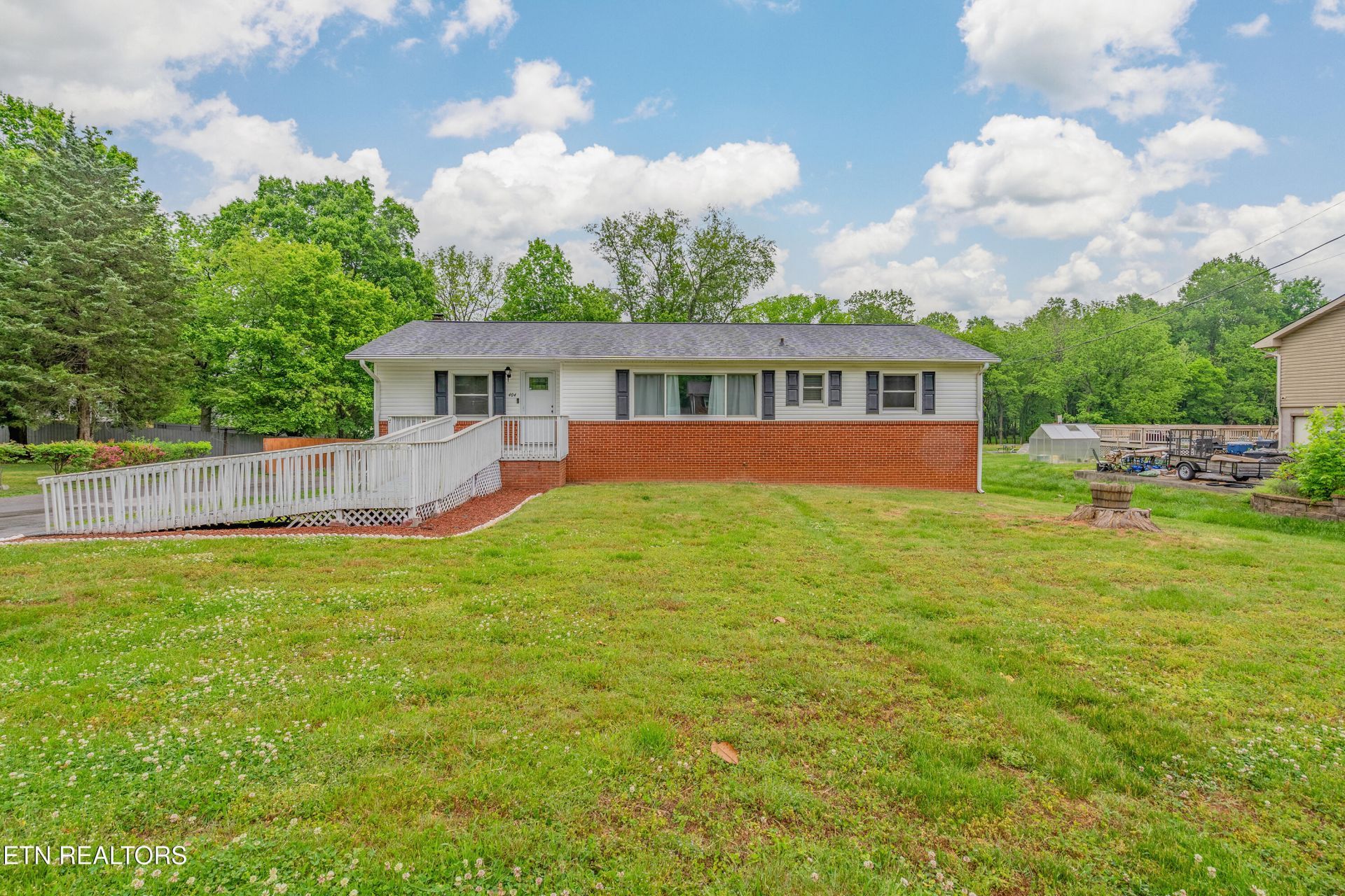 404 Bridge View Lane, Knoxville, TN 37914 Main Photo