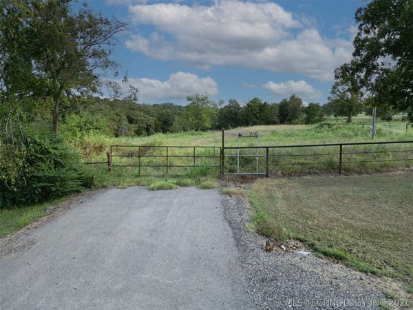 200 Hickory Loop , McAlester, OK 74501