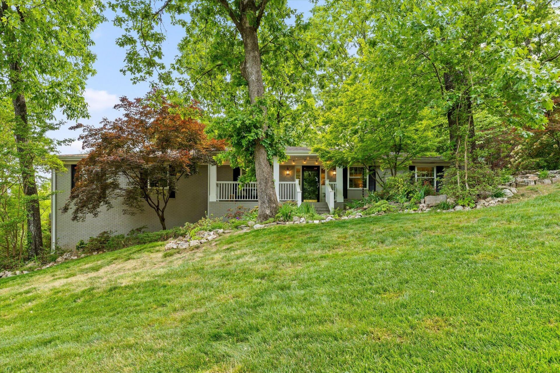 6420 Lake Meadows Drive, Hixson, TN 37343 Main Photo