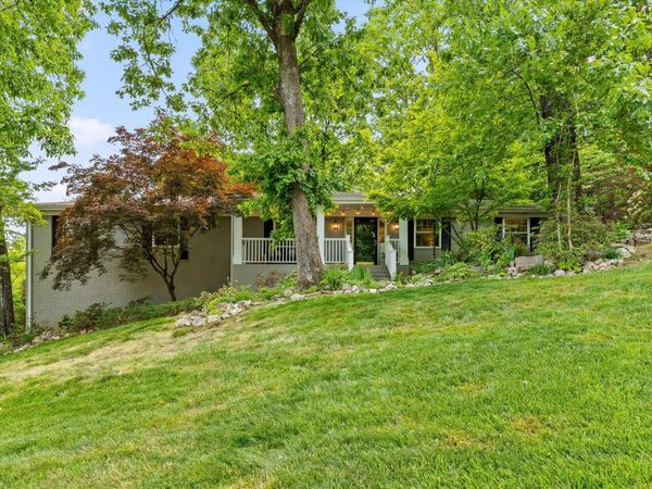 6420 Lake Meadows Drive, Hixson, TN 37343