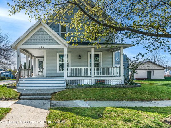 214 Madison Street, Grand Ledge, MI 48837