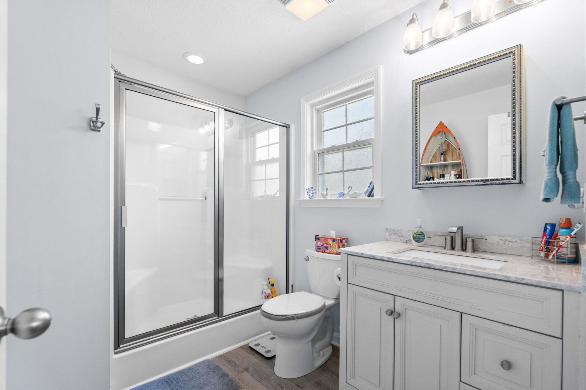 606 Leprachaun Ln. Photo 17