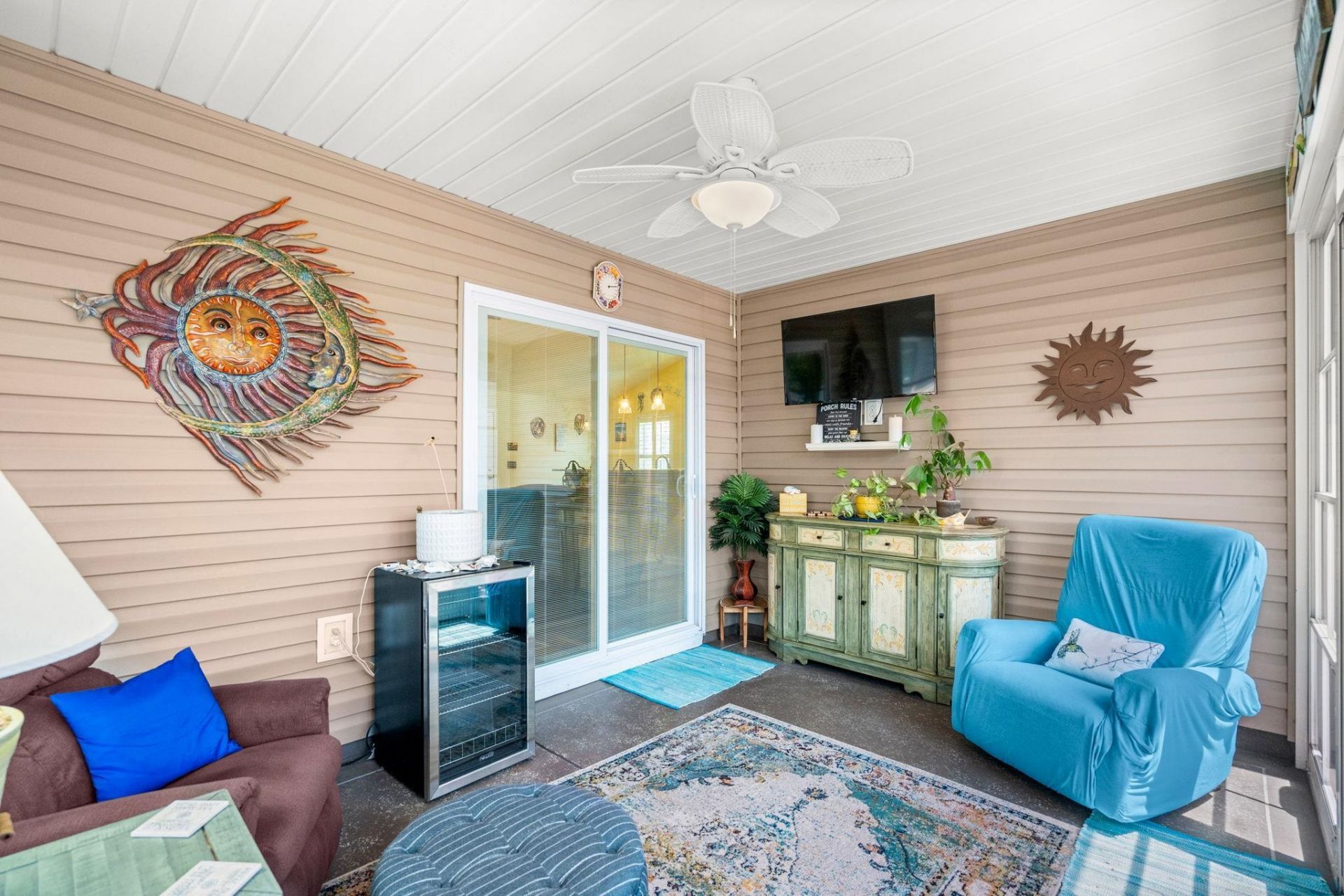 606 Leprachaun Ln. Photo 23