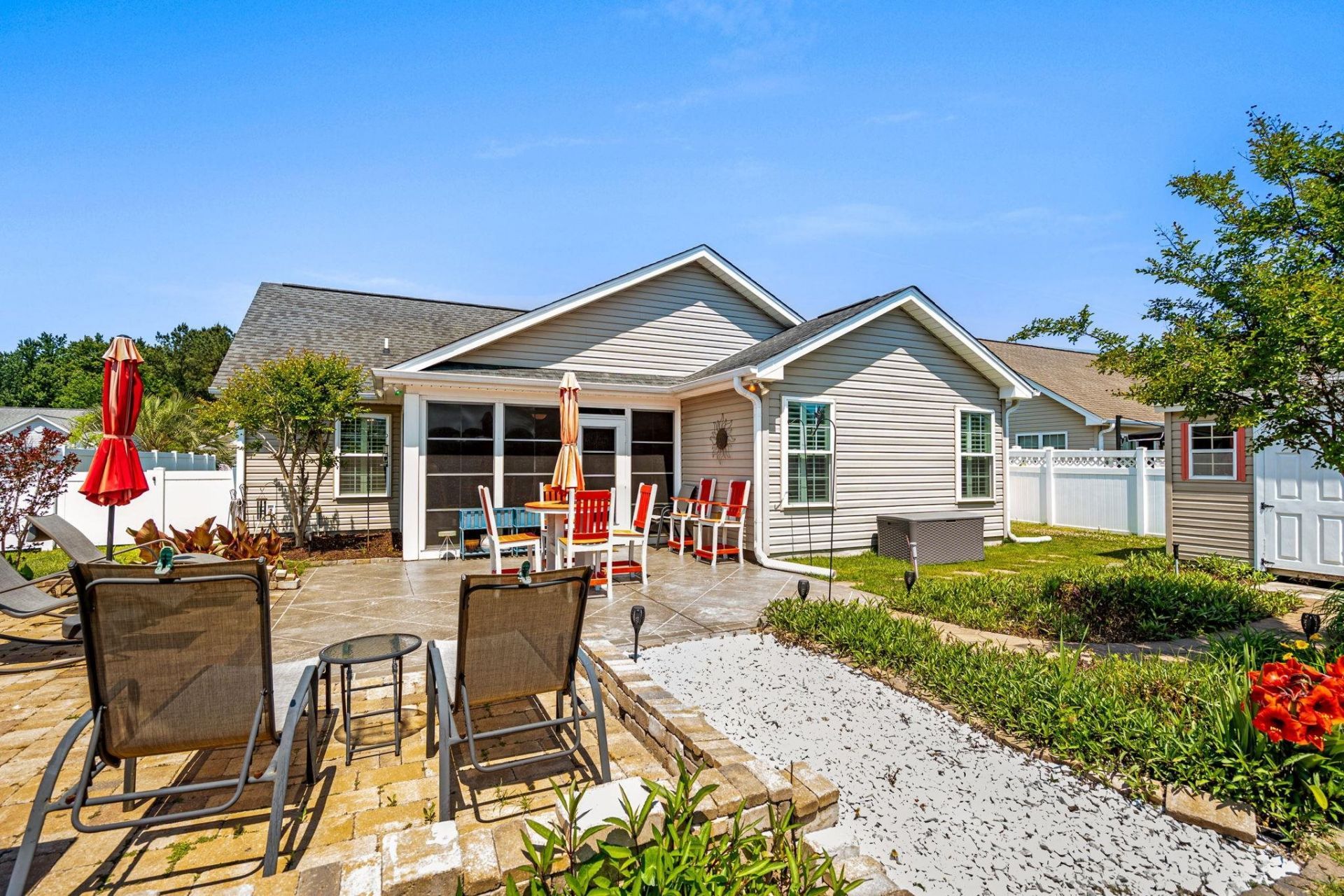 606 Leprachaun Ln. Photo 31