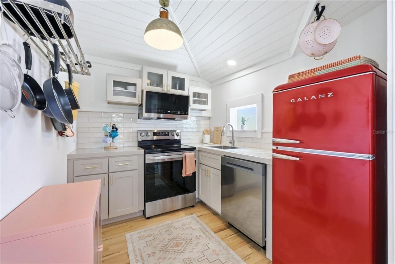 301 28th Street W, Bradenton, FL 34205 Photo