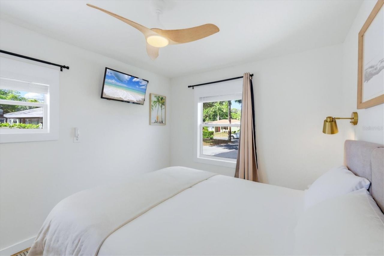 301 28th Street W, Bradenton, FL 34205 Photo
