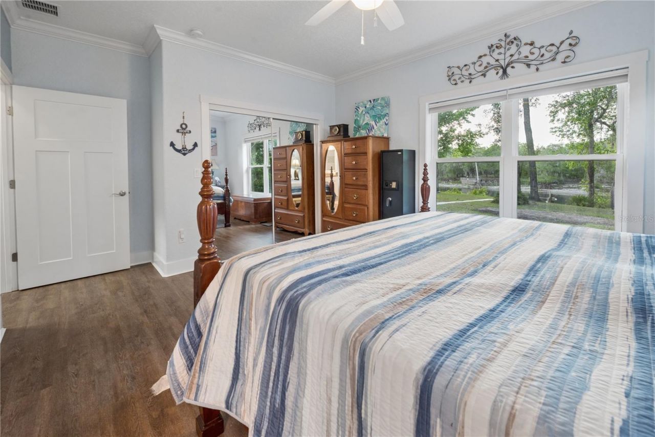 3709 NW 67th Terrace , Bell, FL 32619 Photo