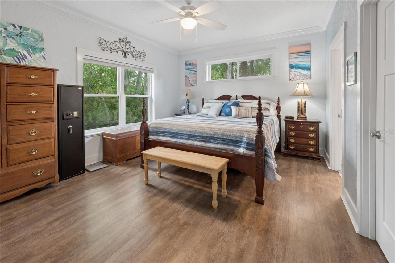 3709 NW 67th Terrace , Bell, FL 32619 Photo