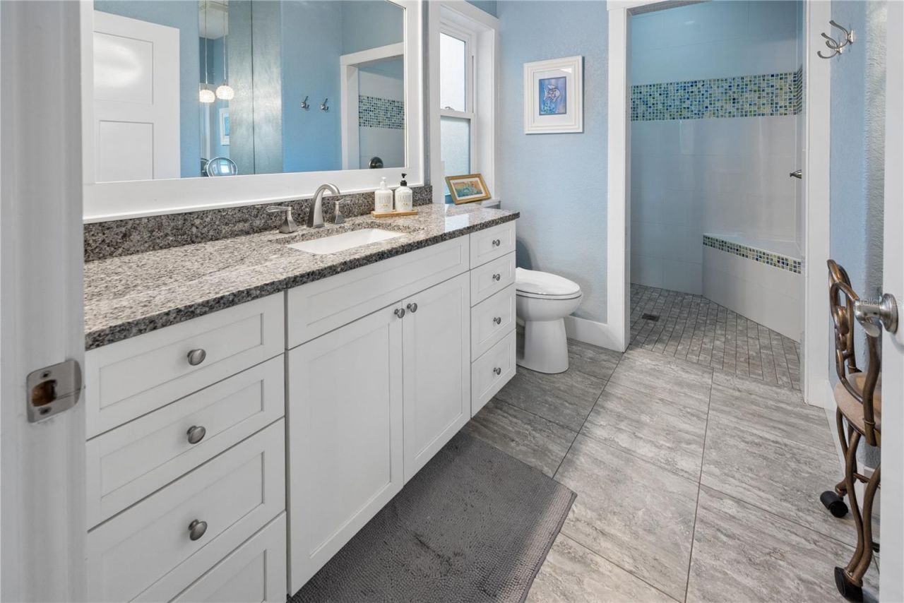 3709 NW 67th Terrace , Bell, FL 32619 Photo