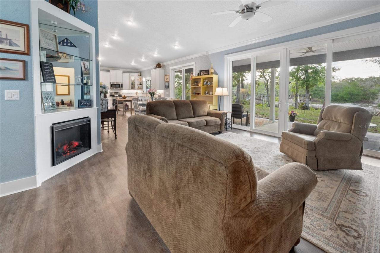 3709 NW 67th Terrace , Bell, FL 32619 Photo