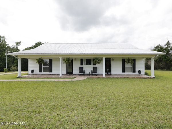 1024 Walker Lane, Summit, MS 39666