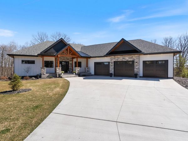 3960 Peyton Lane, Duluth, MN 55811