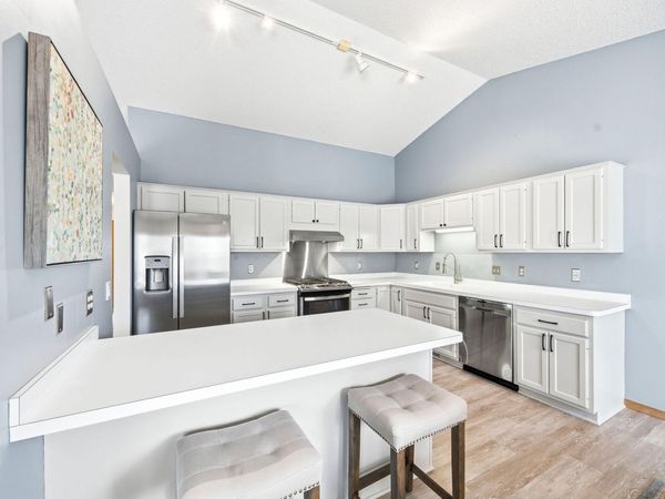 6108 Creek Line Drive, Minnetonka, MN 55345