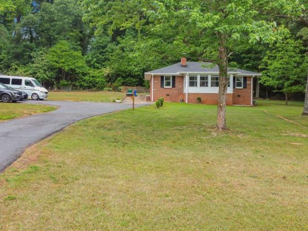 2686 Snapfinger Road, Decatur, GA 30034