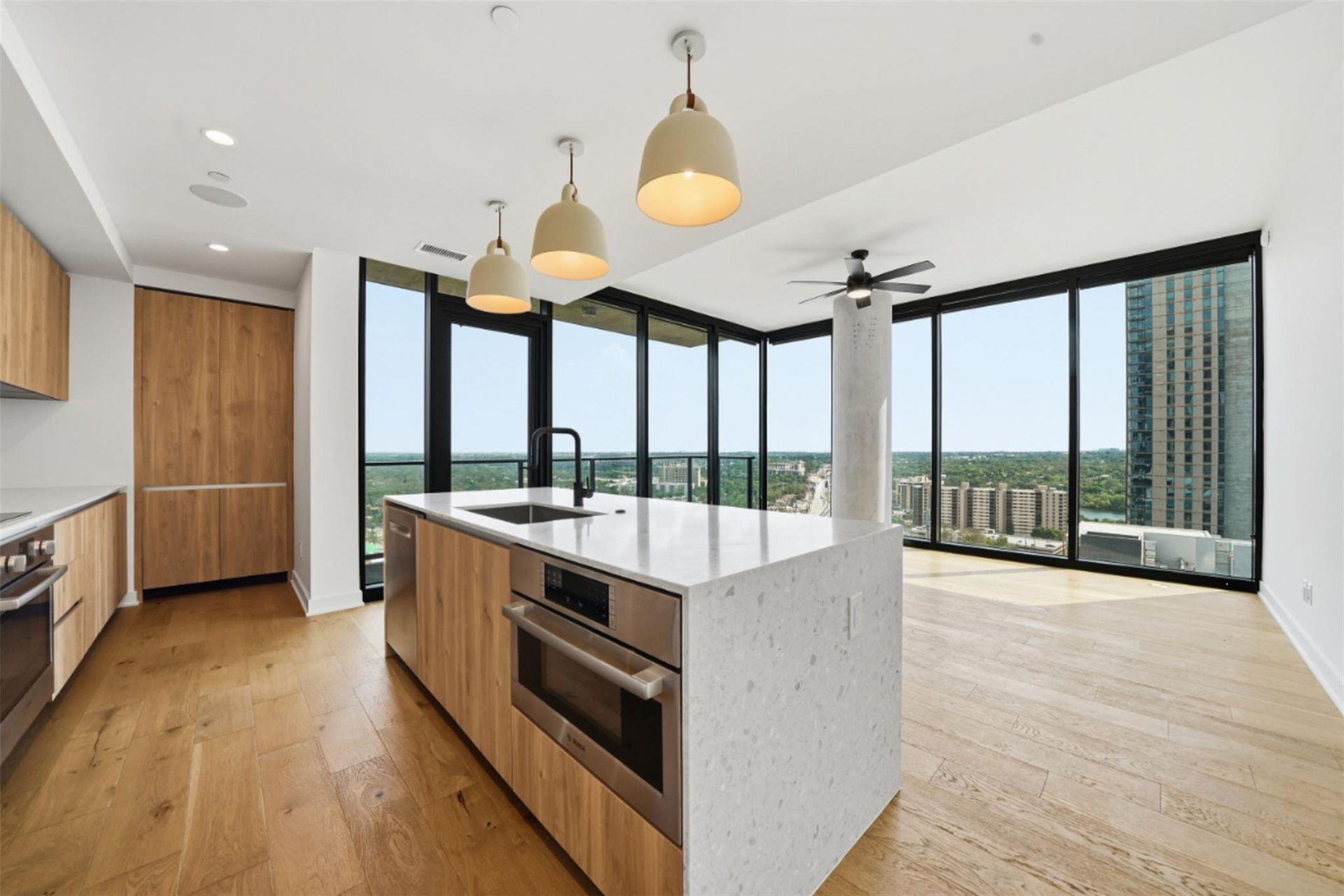 84 East Ave, Unit 2206, Austin, TX 78701 Main Photo