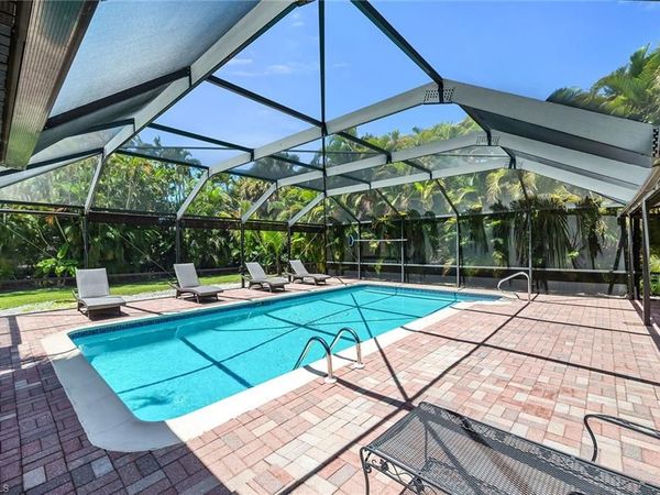 146 Greenbrier ST, MARCO ISLAND, FL 34145