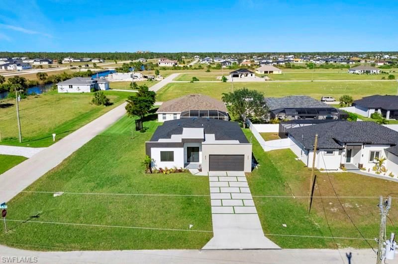 3927 NW 38th St , Cape Coral, FL 33993 Photo