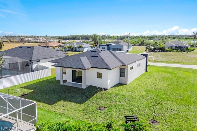 3927 NW 38th St , Cape Coral, FL 33993 Photo