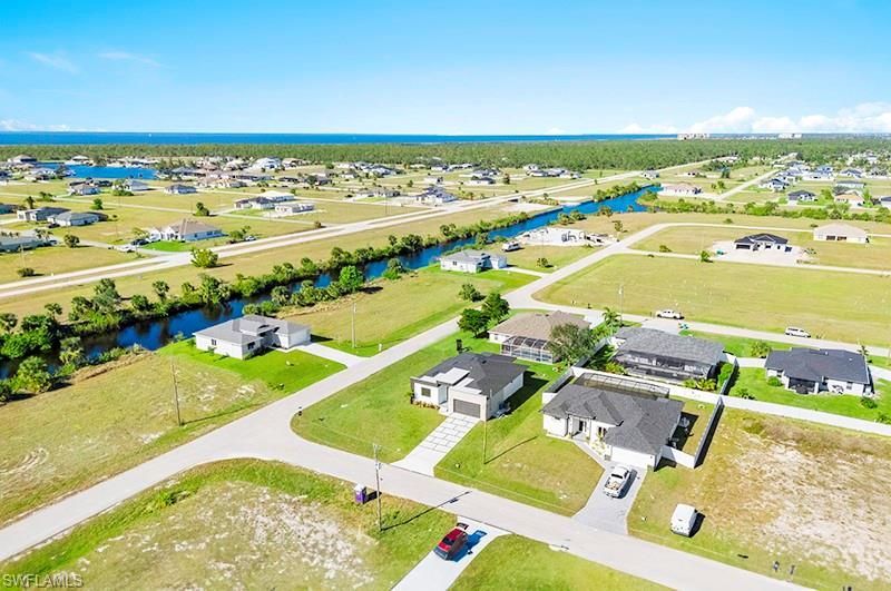 3927 NW 38th St , Cape Coral, FL 33993 Photo