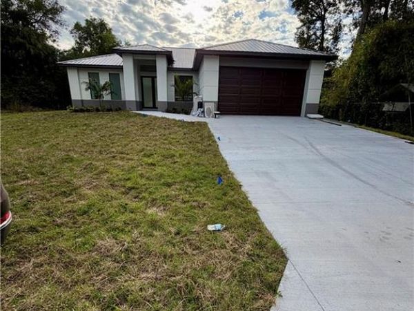 490 Christopher CT , LABELLE, FL 33935