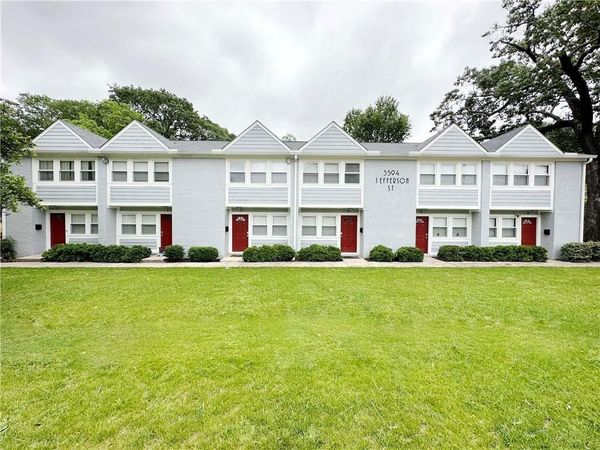 1749 Hawthorne Avenue, College Park, GA 30337