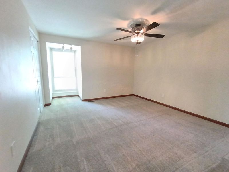 4695 Keswick Court, Unit F, Columbus, OH 43220 Photo 11