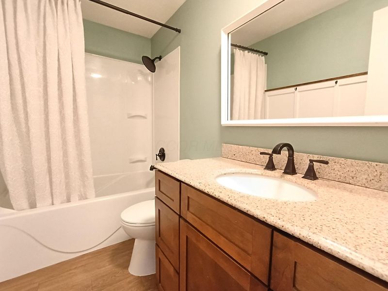 4695 Keswick Court, Unit F, Columbus, OH 43220 Photo 13