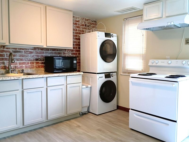 4695 Keswick Court, Unit F, Columbus, OH 43220 Photo 5