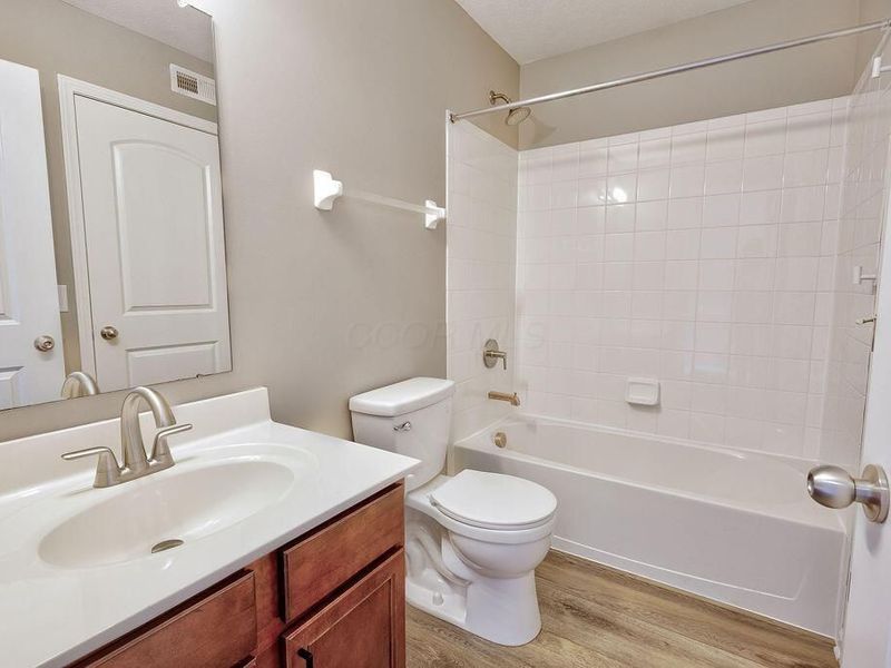 6011 Deansboro Drive, Westerville, OH 43081 Photo 22