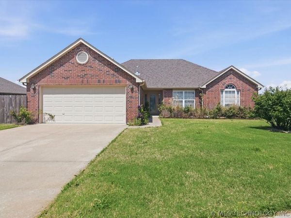 12720 N 124th Place E, Collinsville, OK 74021