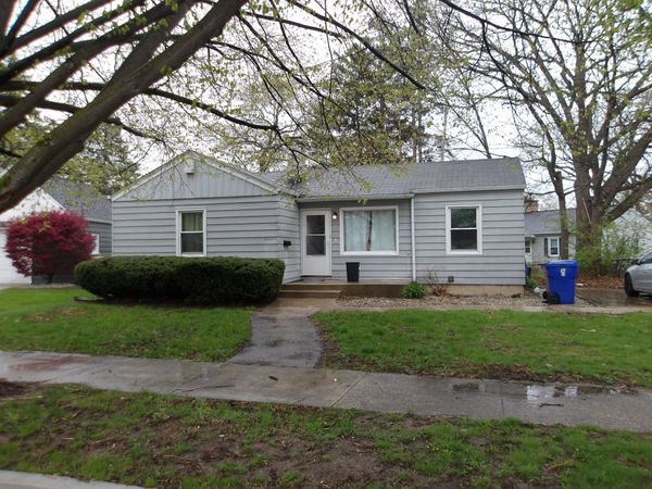 6227 44th Ave, Kenosha, WI 53142