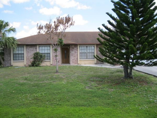 2291 SW Jay Avenue, Port St. Lucie, FL 34953