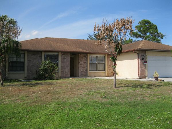 2291 SW Jay Avenue, Port St. Lucie, FL 34953