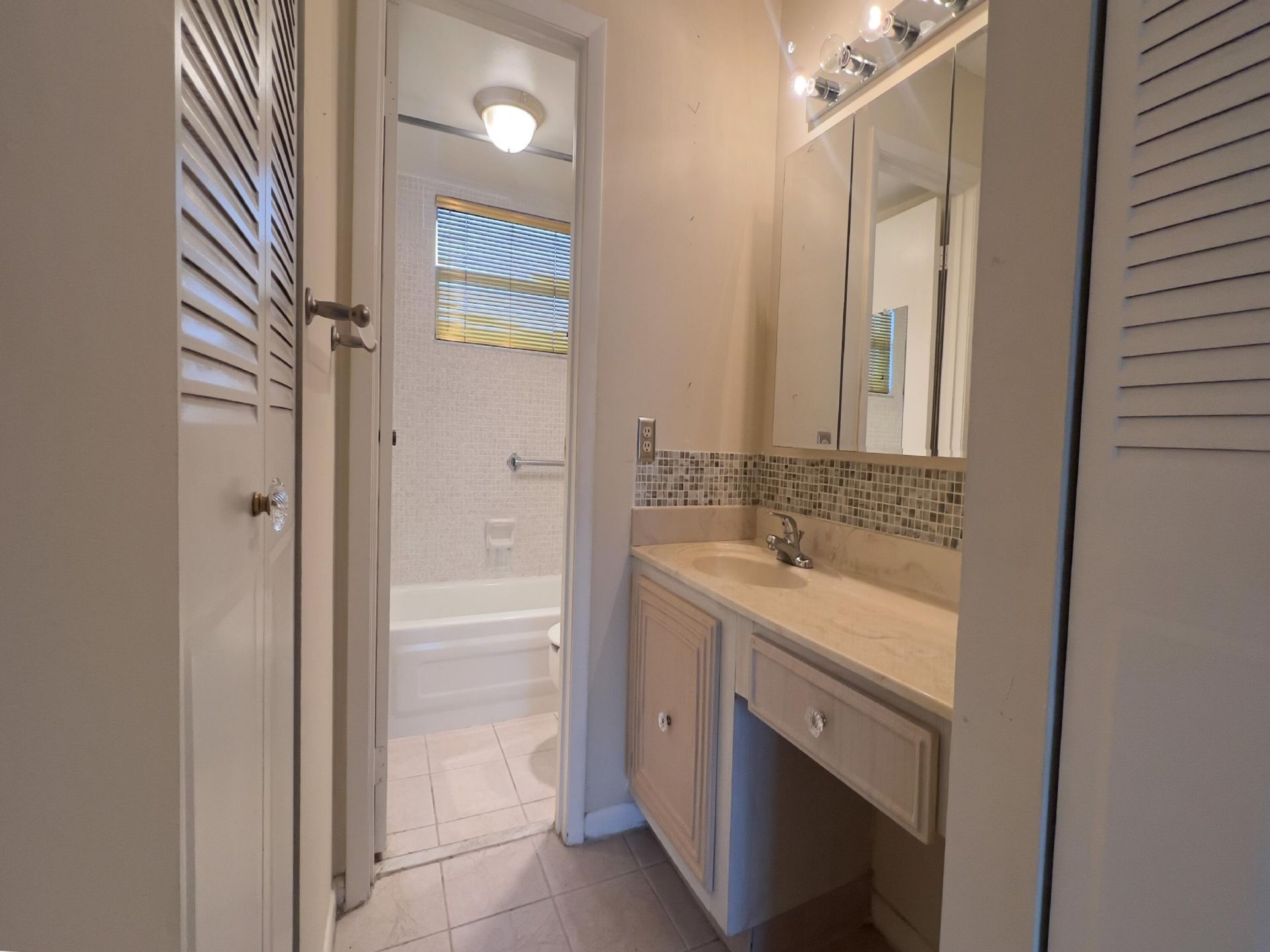 8105 NW 61st Street, Unit A208, Tamarac, FL 33321 Photo