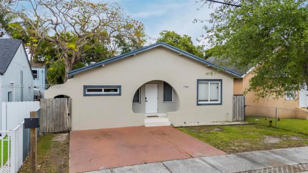 1741 NW 44th St , Miami, FL 33142 Photo