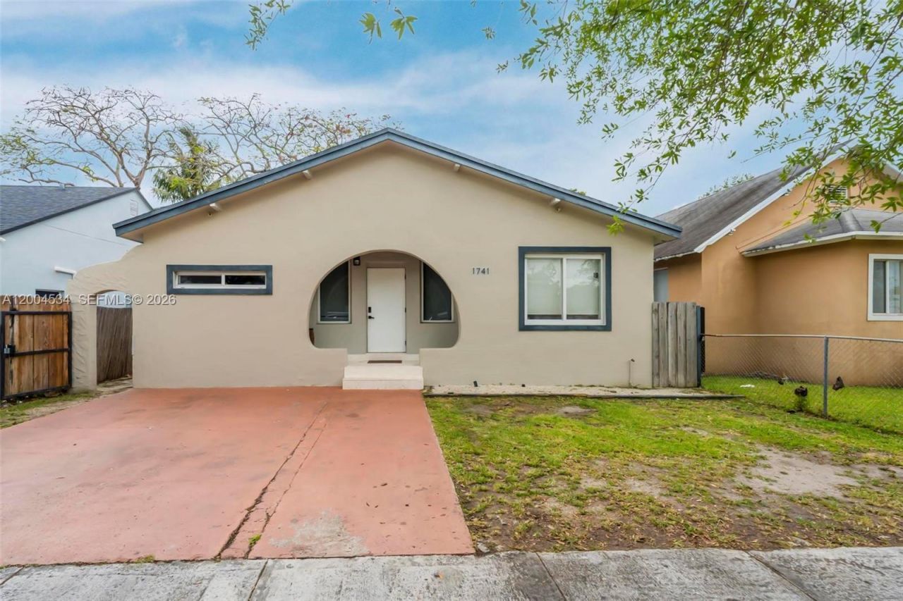 1741 NW 44th St , Miami, FL 33142 Photo