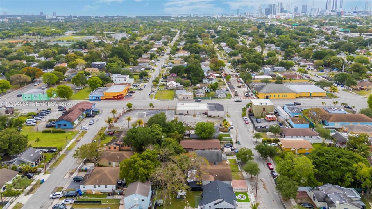1741 NW 44th St , Miami, FL 33142 Photo