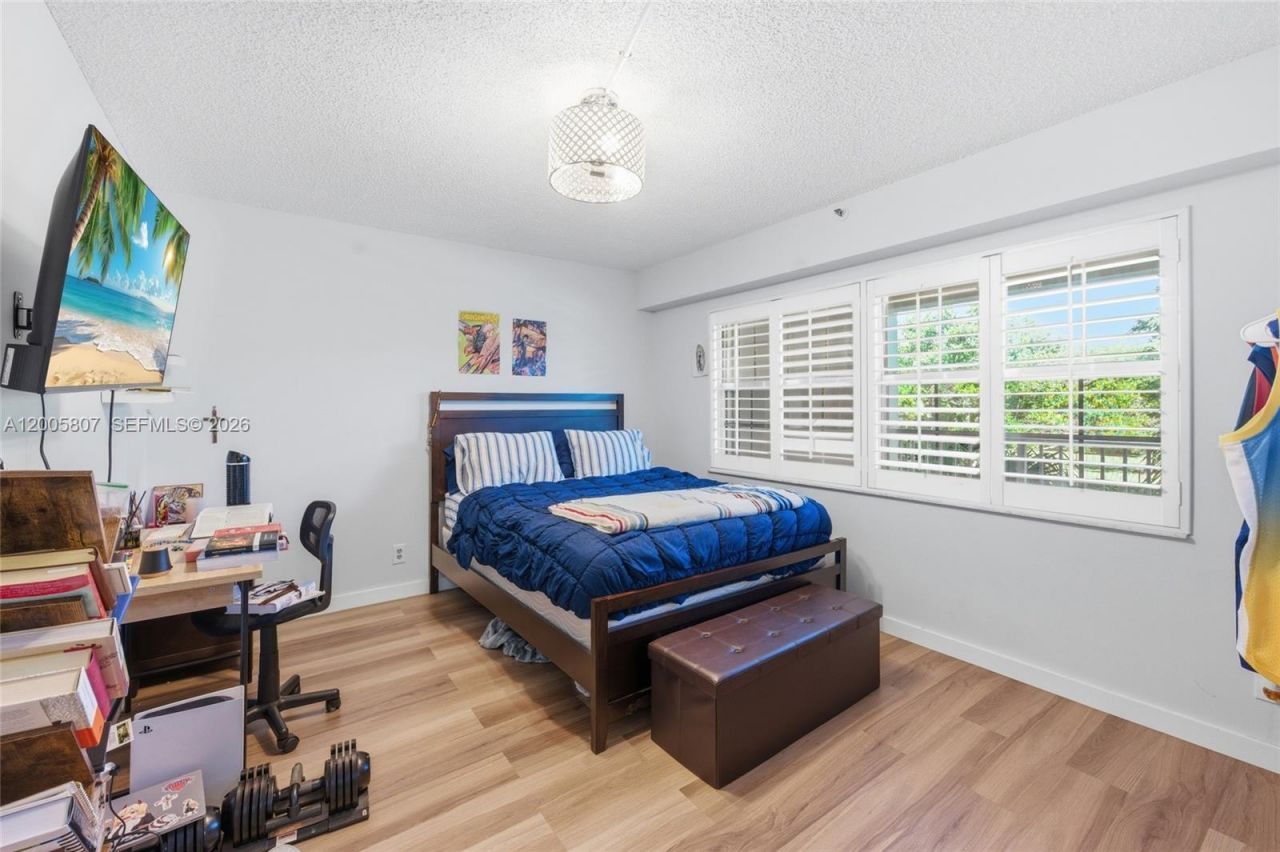 625 Oaks Dr , Unit 304, Pompano Beach, FL 33069 Photo