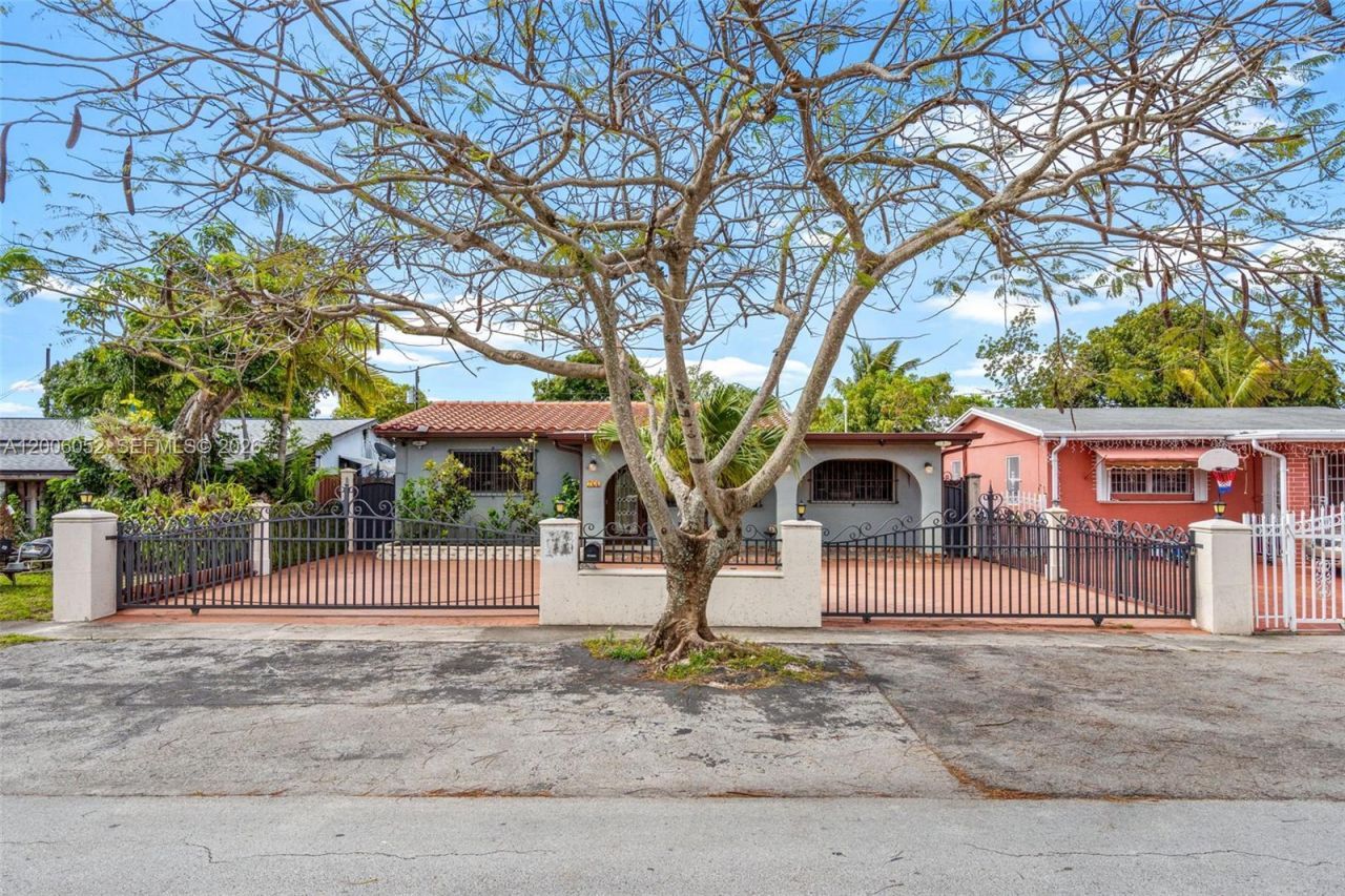 766 W 36th St , Hialeah, FL 33012 Photo