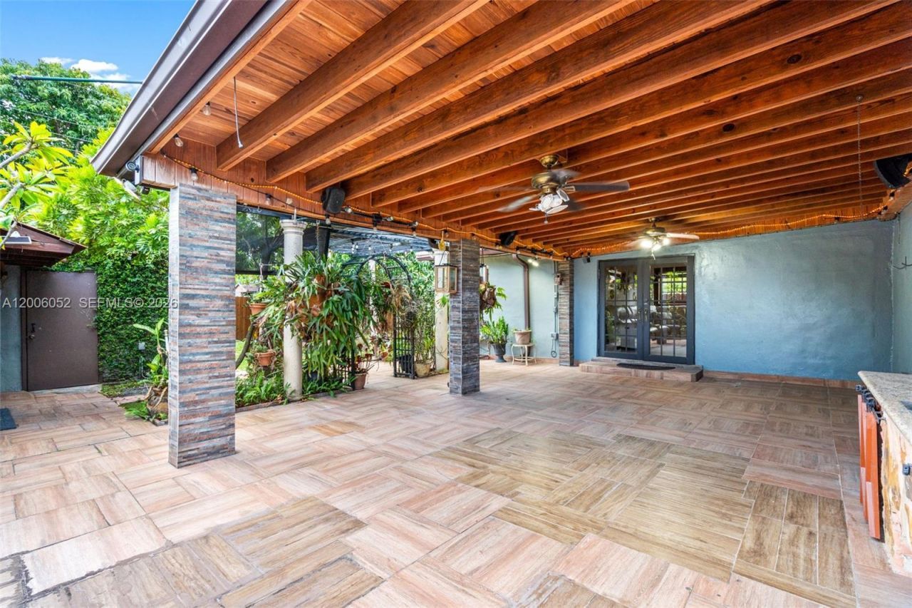 766 W 36th St , Hialeah, FL 33012 Photo