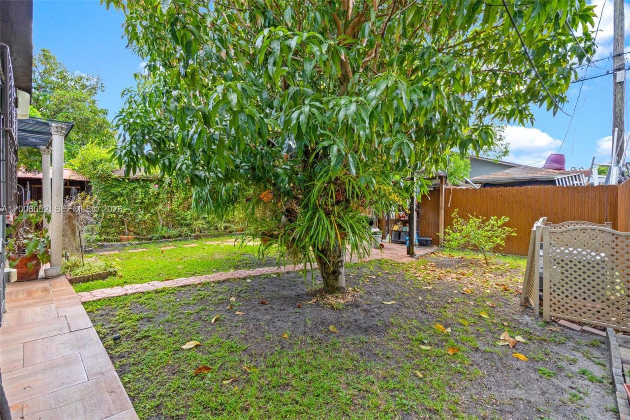 766 W 36th St , Hialeah, FL 33012 Photo