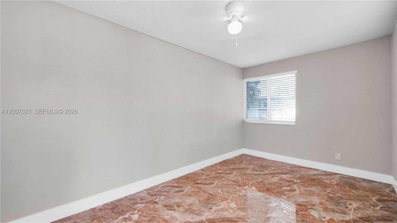 1124 NW 100th Ter, Unit 2, Miami, FL 33150 Photo