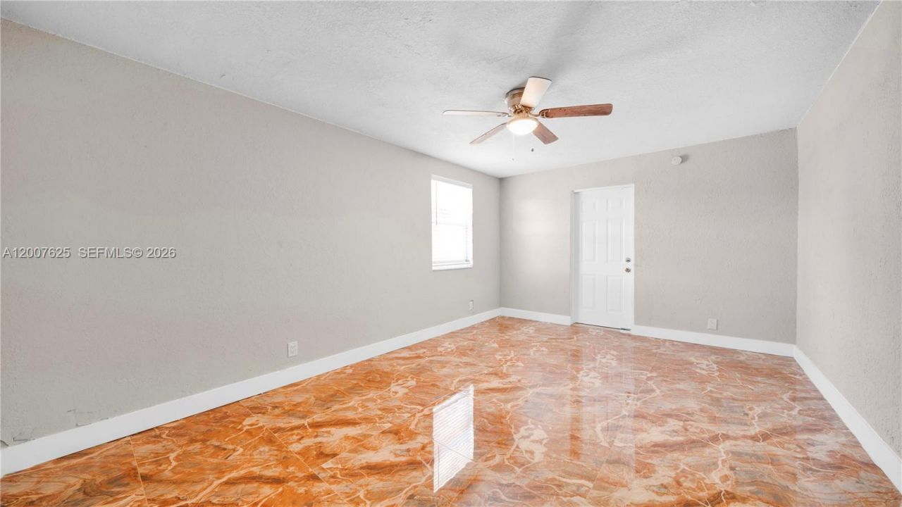 1124 NW 100th Ter, Unit 2, Miami, FL 33150 Photo
