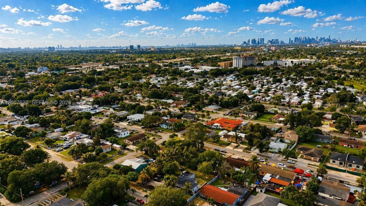 1124 NW 100th Ter, Unit 2, Miami, FL 33150 Photo