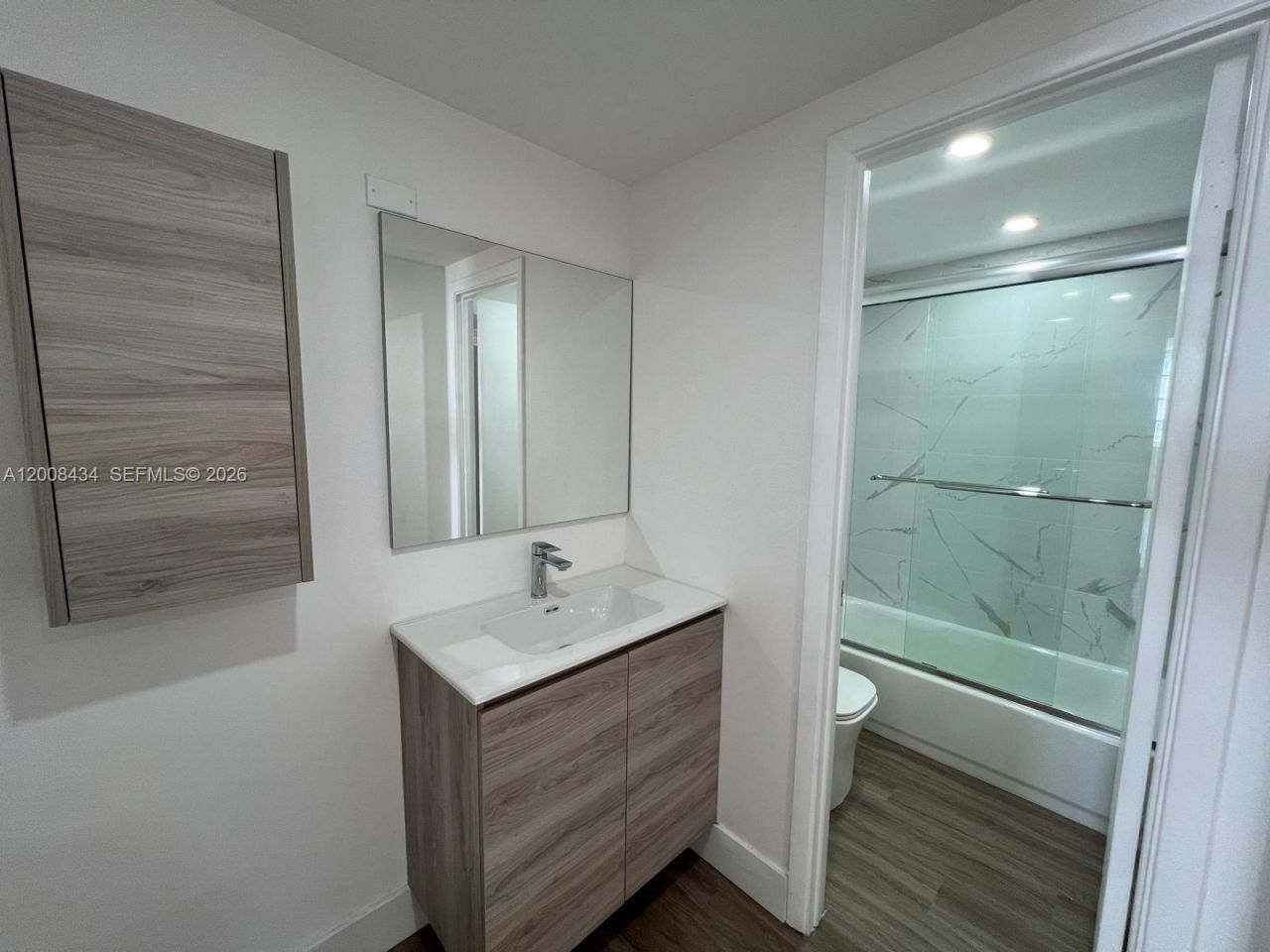 500 Bayview Dr , Unit 1120, Sunny Isles Beach, FL 33160 Photo