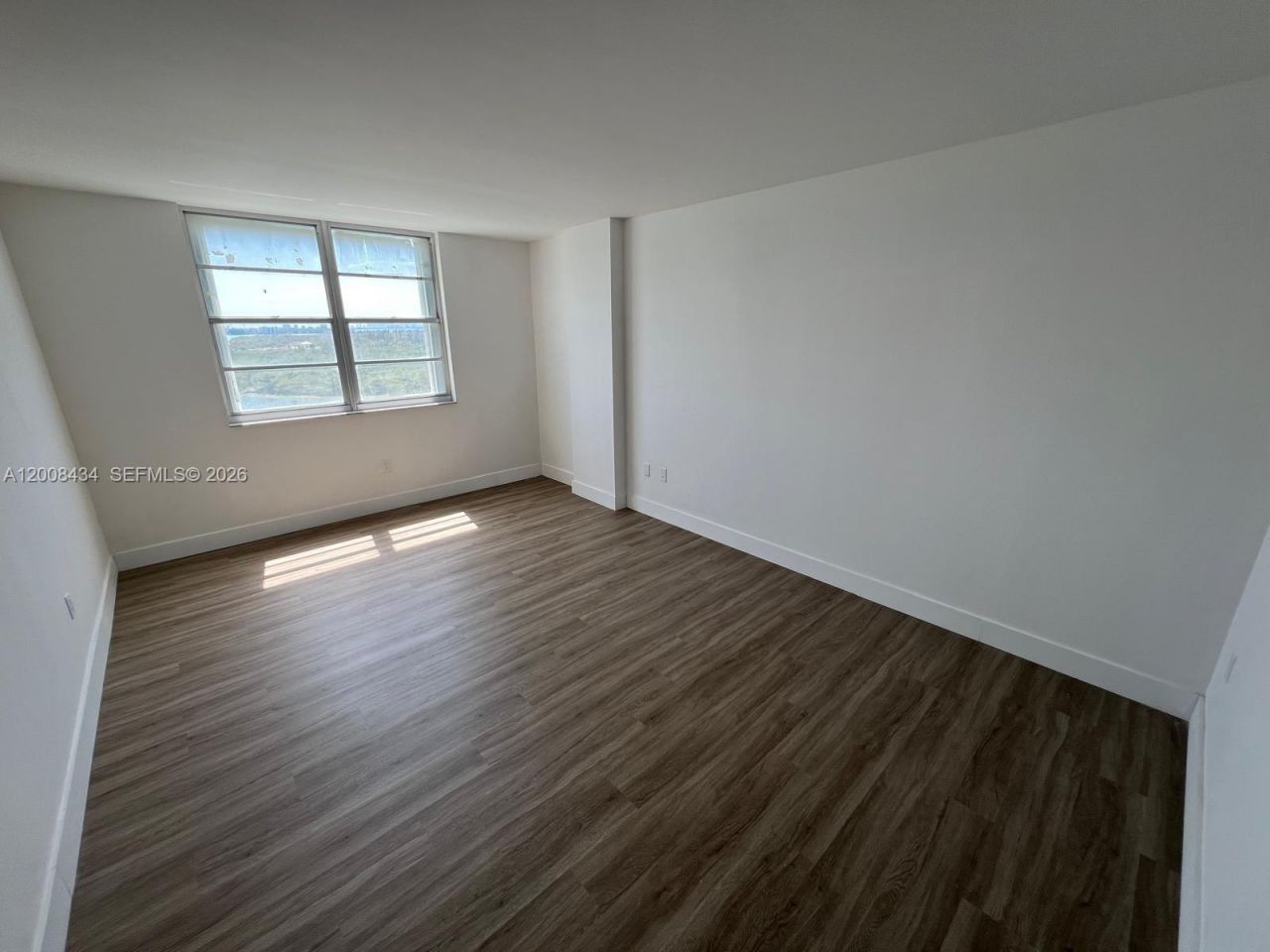 500 Bayview Dr , Unit 1120, Sunny Isles Beach, FL 33160 Photo